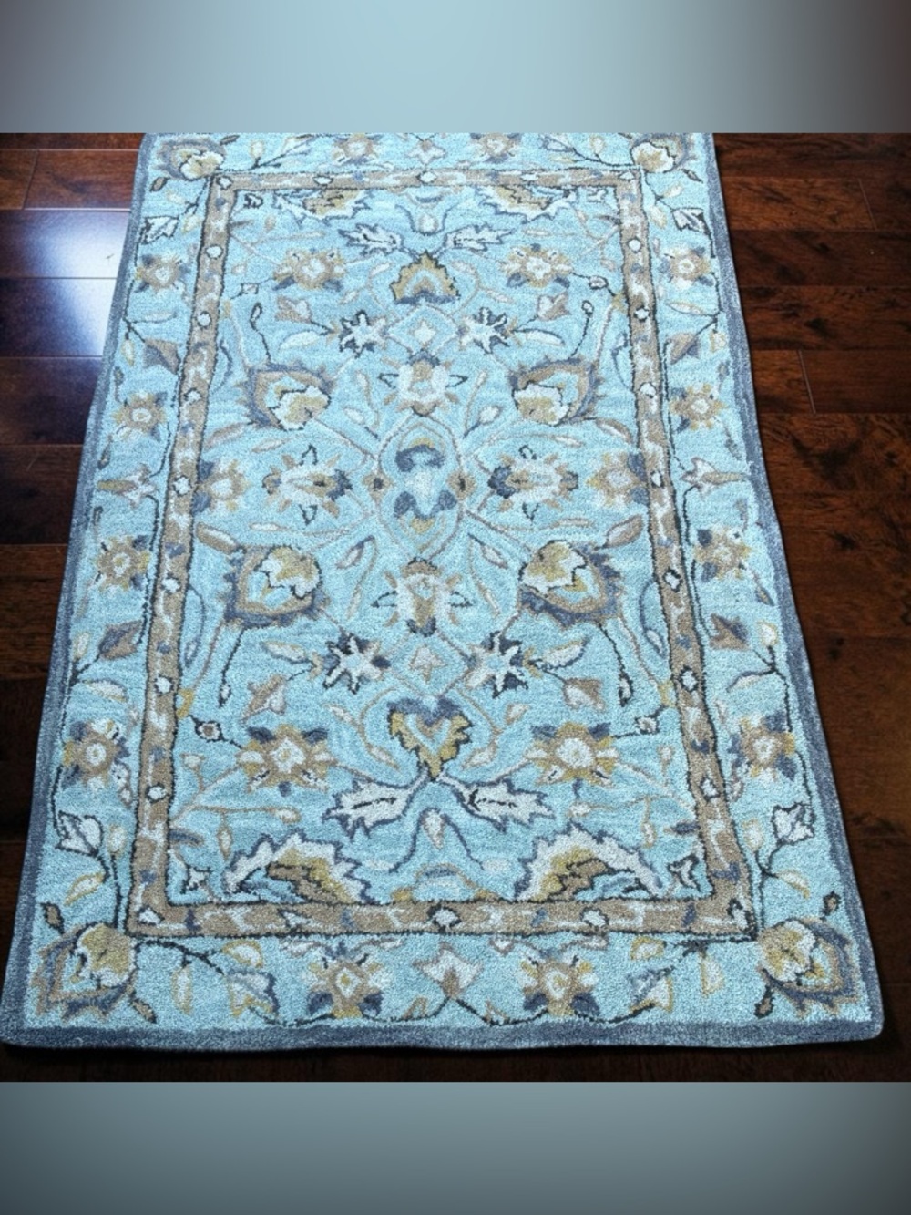 Hand Tufted Wool Traditional Light Blue Floral Rectangle Accent Rug 4'11" x 34"